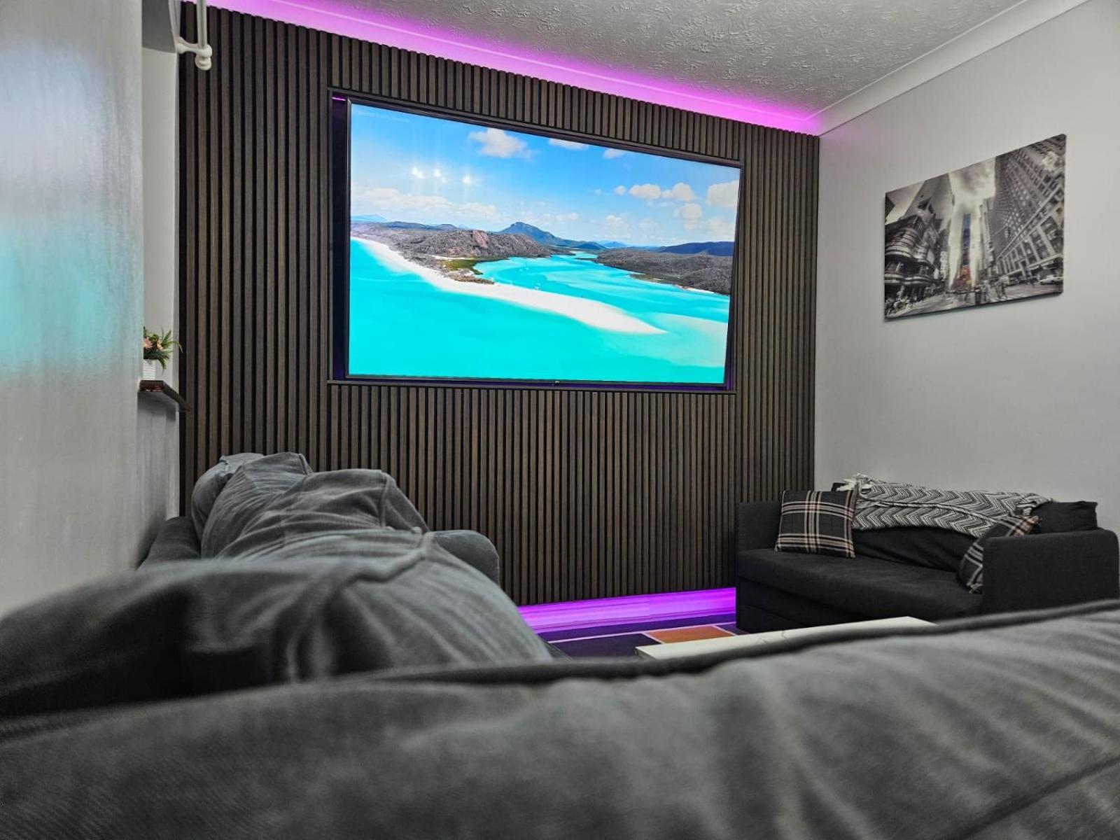 Lister Park Bradford 2Bed Detached Cottage House Parking Cinema Screen Games Room Bagian luar foto